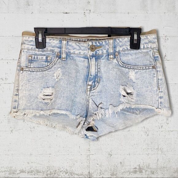 Bullhead Denim Low Rise Distressed Shorty Shorts 3 - Picture 2 of 16